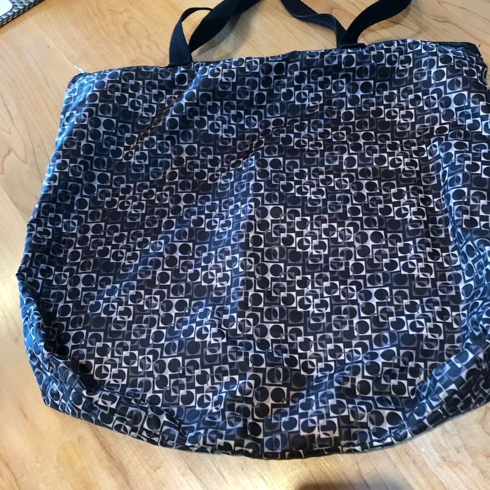 Lasportsac travel bag. Great for everyday, shopping or an overnight.